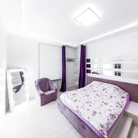 Apartment Cathedral Square 10 *